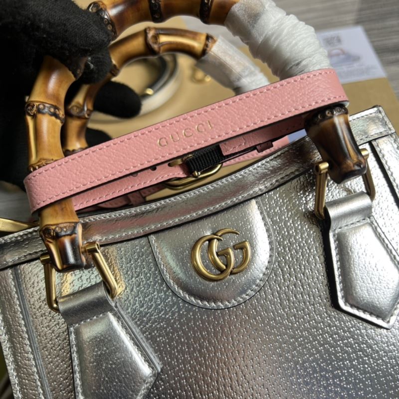 Gvc*1 tote bags